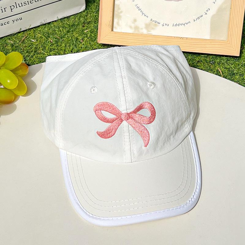 

Children s Embroidered Bowknot Quick-Dry Baseball Cap with Ponytail Opening Stylish Sun Protection Visor Hat for Boys and Girls Children белый