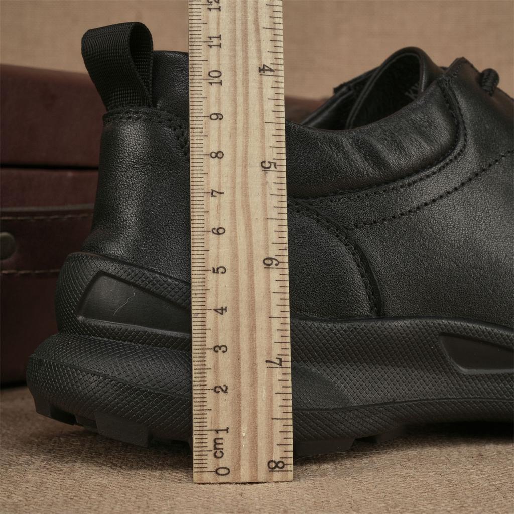 Autumn and Winter Sports Casual Business Leather Shoes New Breathable and Raised Leather Men's Top Layer Cowhide Leather Shoes