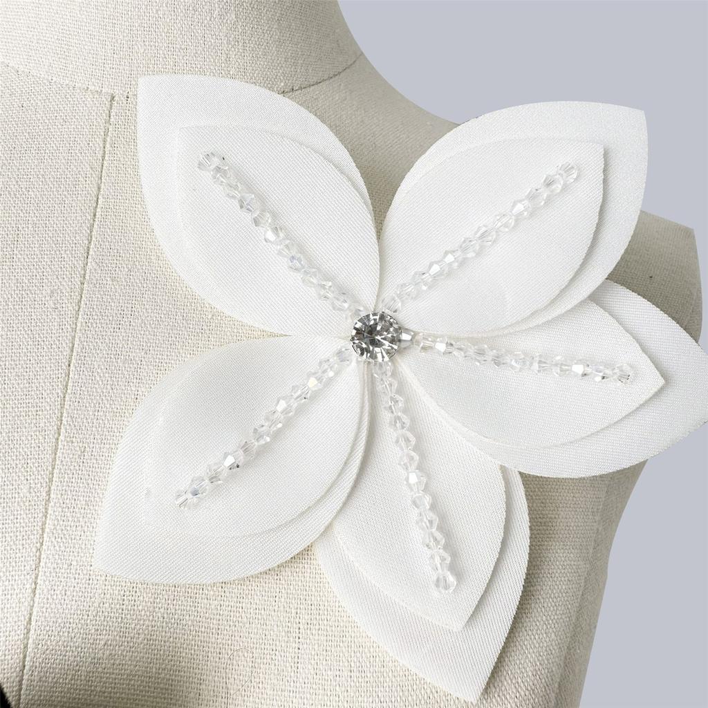 Fashionable Camellia Brooch Luxurious Clothing Pin Durability Flower Brooch for Professional Attire