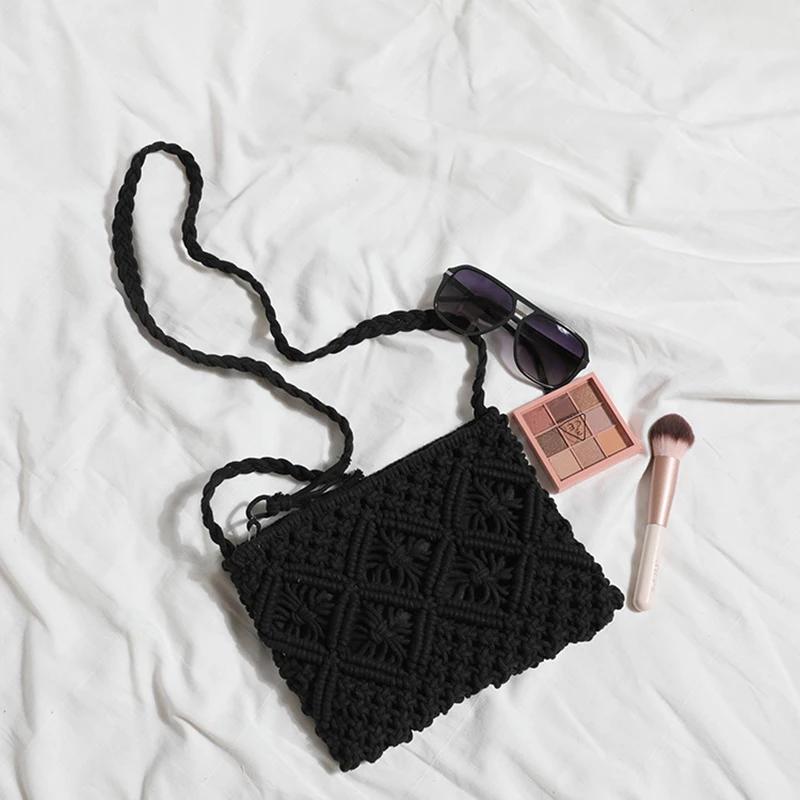 Women Summer Straw Messenger Bag Hollow Out Woven Fashion Shoulder Bag Beach Tassel Designer Crossbody Travel