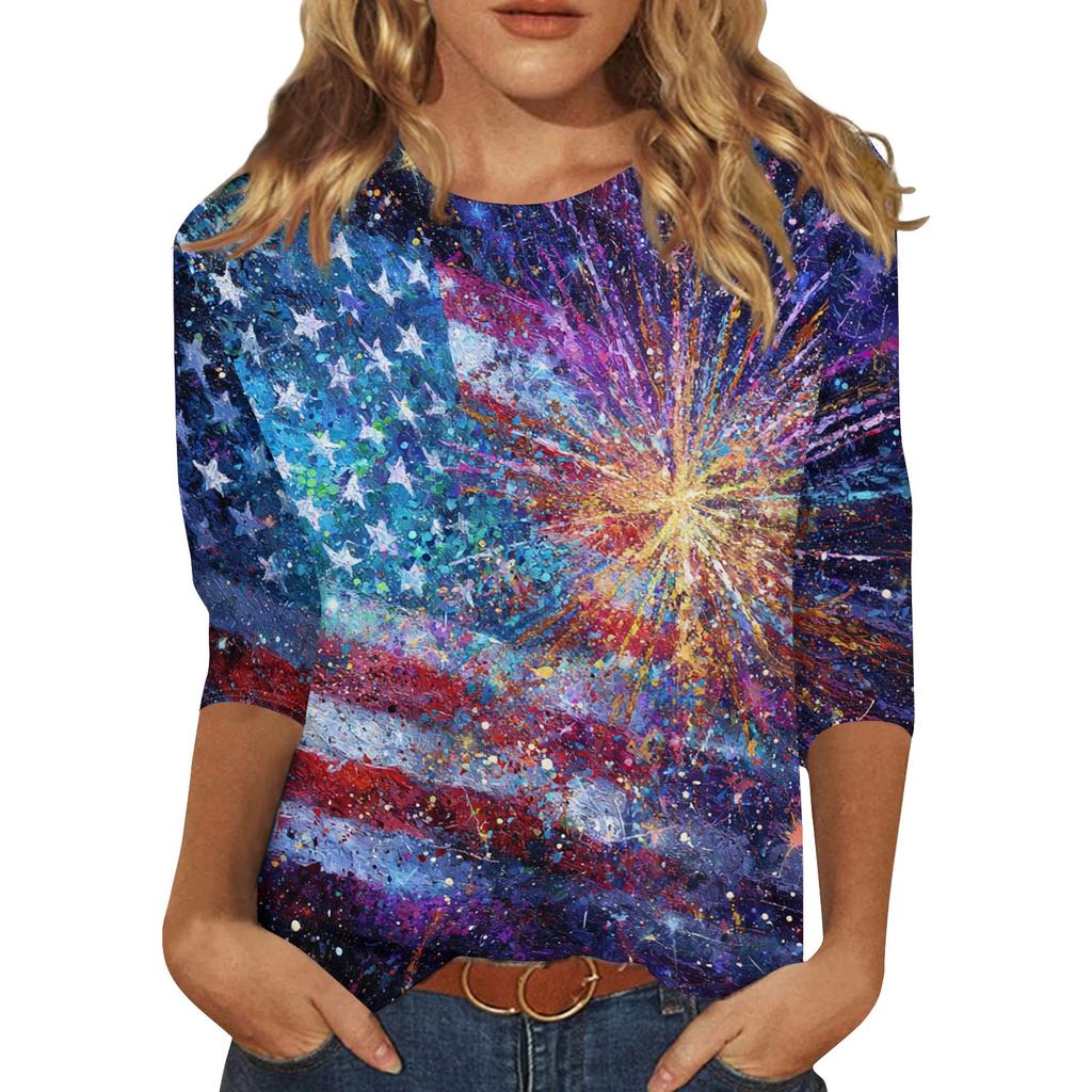 Damtopp med trendig, avslappnad t-shirt med amerikansk flagga och stjärnor, tryckt halsringning och trekvartsärm, trendig och avslappnad design för självständighetsdagen