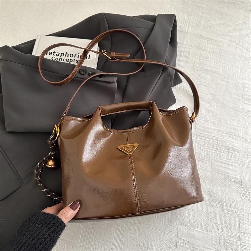 

Женская зимняя простая сумка-ведро в корейском стиле 2024 - Модная ручная, на плечо и кроссбоди No Pendant коричневый