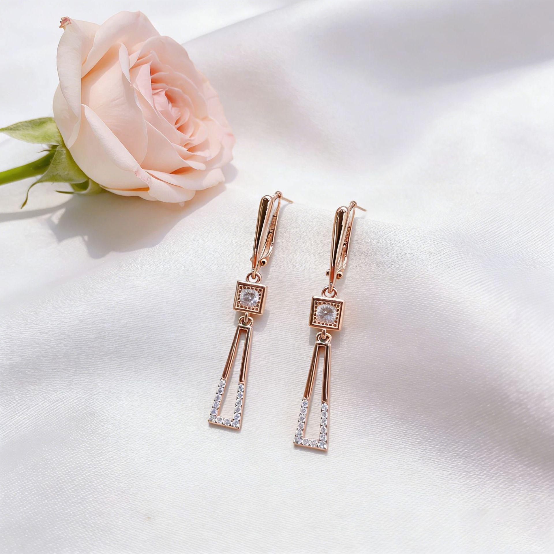 Yanbai Elegant High-end Fashion Shiny Dangle Earrings for Women
