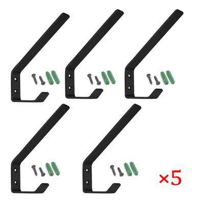 מהדקים וקרסים – מתלים לבגדים