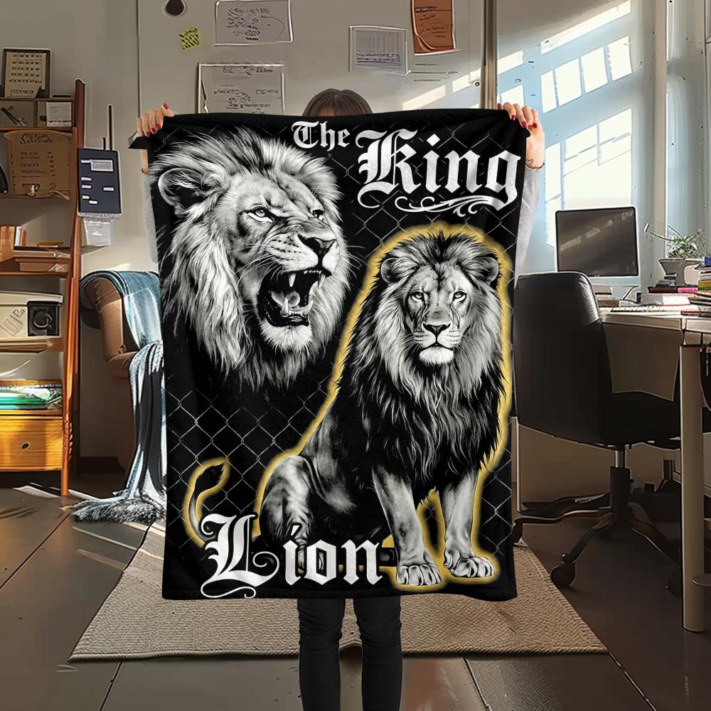 Split Mirror Lion Spider Print Flannel Blanket,High Quality Comfortable for All Seasons,Home Decor,Warmth and Comfort,Perfect for Christmas Gifts
