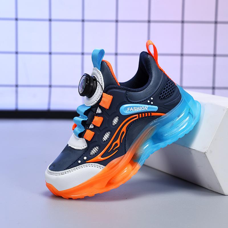 2025 spring and autumn new boys' children's sports shoes boys' shoes dad shoes medium and older children's soft-soled student running shoes