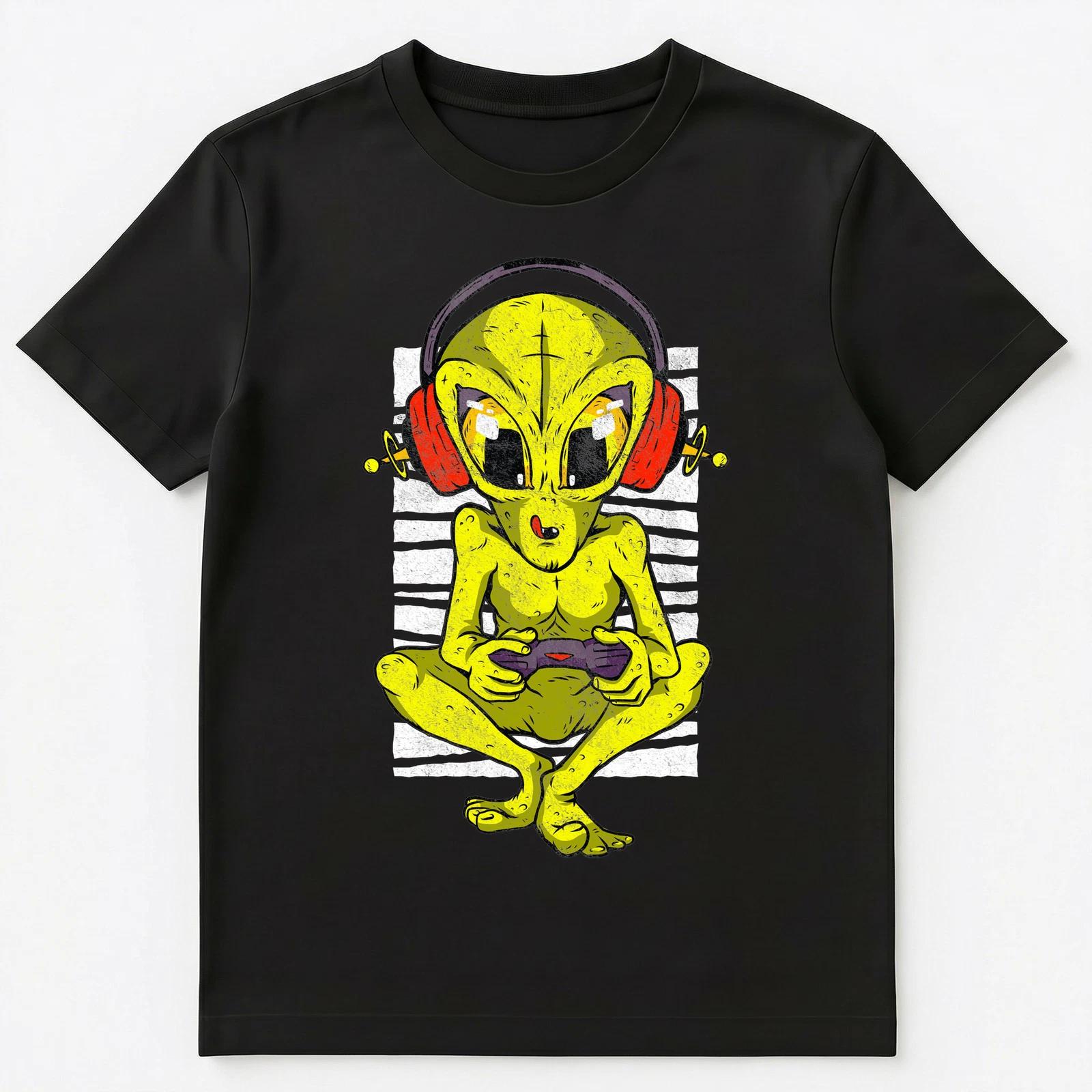 

Bright And Colorful Yellow Gaming Alien Unisex T-Shirt M