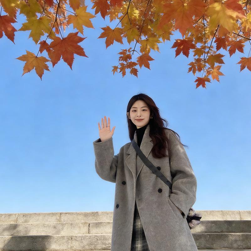 Women's Mid-Length Wool Coat - Elegant Hepburn Style, Petite Loose Fit for Spring/Autumn, Korean-Inspired Design