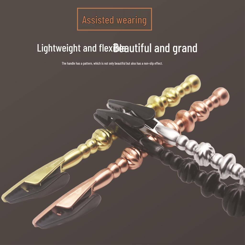 Bracelet Clasp Helper: Women's Jewelry Assist Tool for Easy Bracelet Wear