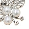 Secure Clasp Brooch Faux Pearl Rhinestone Leaf Brooch, Alloy Hollow Leaves Lapel Lightweight Metal Pin Pin, Sweater Cardigan Coat Suit Clothing