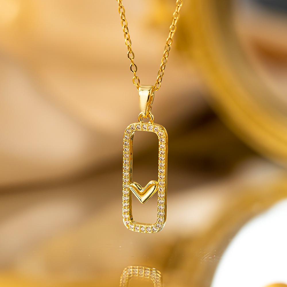 Elegant Luxury Full Zircon Copper Micro Inlaid Necklace Women Simple Exquisite Collarbone Chain Necklace