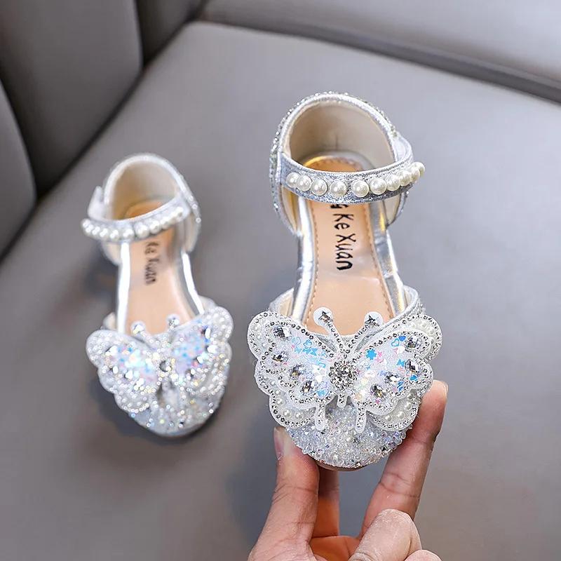Kids Sandals for Girls Rhinestone Butterfly Elegant Versatile Children s Summer Sandals Soft Bottom Princess Fashion Flat Shoes 21 серебряный