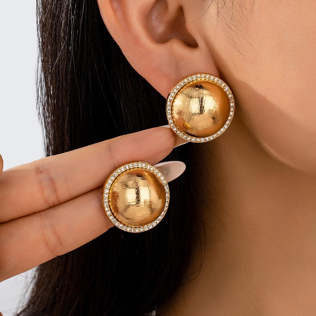 Diamond Round Smooth Stud Earrings Simple Atmosphere Earrings Design Sense Personality Light Luxury Earrings
