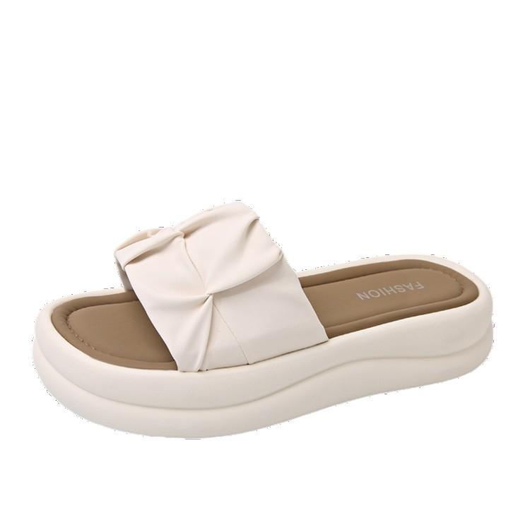 Casual Platform Slippers Women's Summer Wear 2025 New Fashion Muffin Sandals Net Red Beach Folds One-word Drag