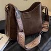 Ladies' New Trendy Fashion Crossbody Bag Retro This Year's Popular Wide Band Single Shoulder Bucket Bag