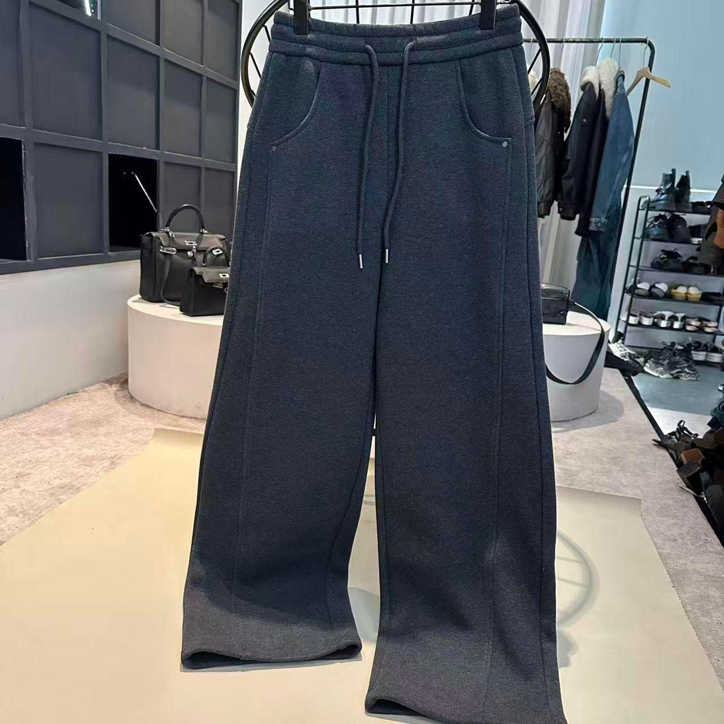 

Women s Winter 2025 Yellow Velvet Curved-Leg Sweatpants: Casual & Relaxed Fashion L