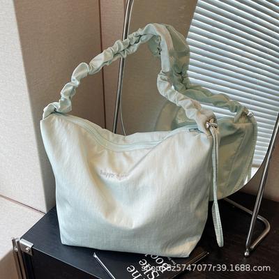 Casual Large-capacity Nylon Cloth Bag Women's 2025 New Lightweight and Simple Crossbody Bag Commuter Shoulder Tote Large Bag