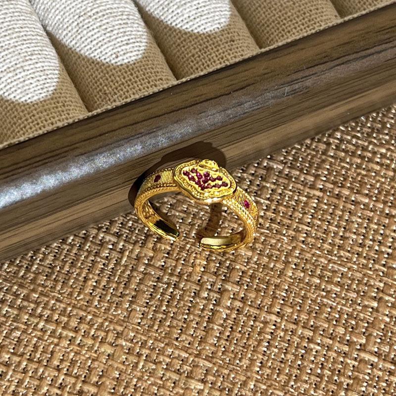 2026 Japanese Symphony Universe Personality Light Luxury Geometric Flower Ring Women's Horse Rich Simple Temperament Ring