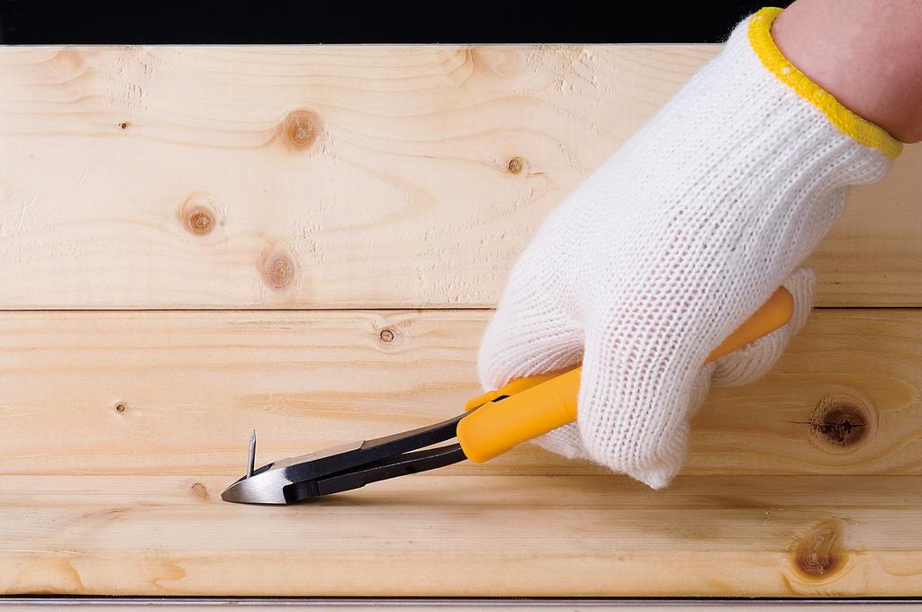 Three Peaks Giken Bent Piano Wire 3.peaks Heavy-Duty Nippers, 190mm, NP-190BZ