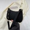 Fashion Women's Minimalist Felt Handbag - Lightweight Diamond Quilted Shoulder Bag with Half-Chain Strap Zipper For Daily Use