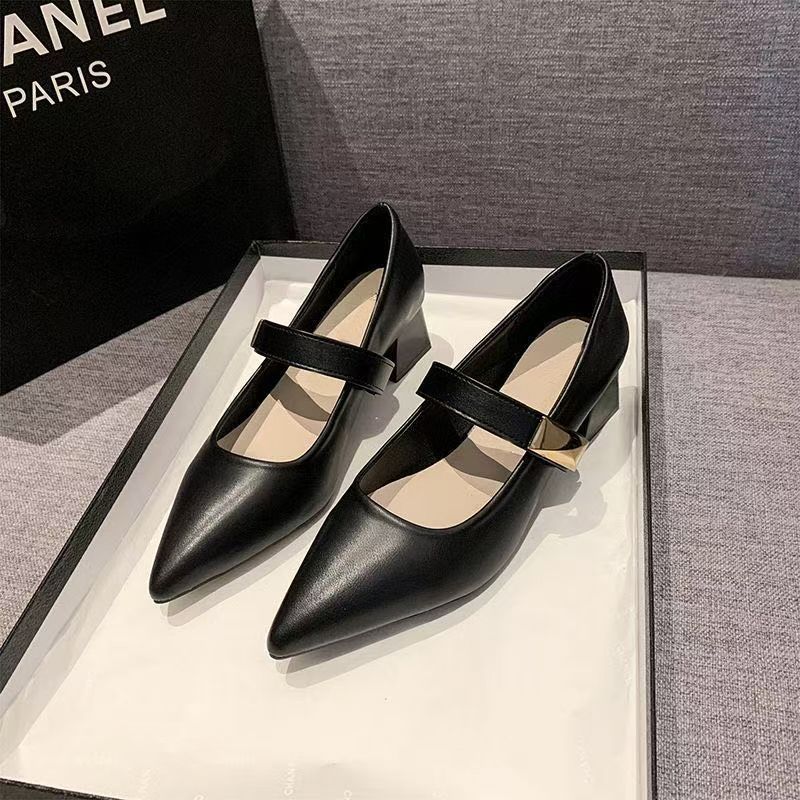 Thick-soled tall women's French retro single shoes 2025 autumn and winter pointed thick heel word with shallow mouth Mary Jane shoes explosion