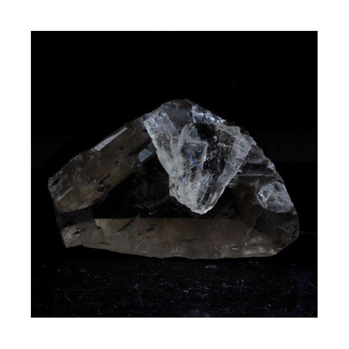 Pierres et Minéraux. Quartz fumé. 53.15 ct. Les Deux Alpes, Oisans, Isère, France.