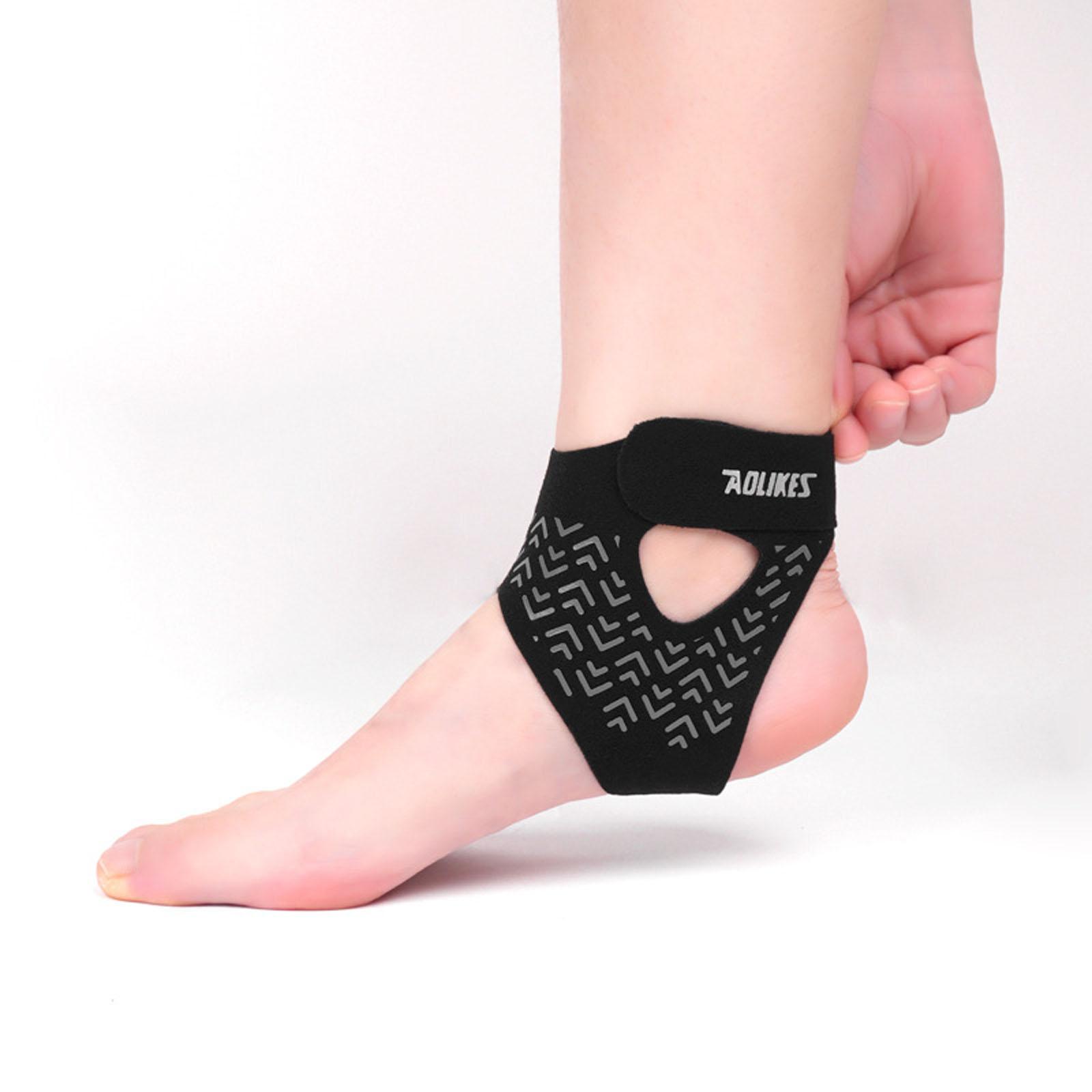 

Guard for Sports - Lightweight, Breathable Foot Protector with Strong Pressure & Adjustable Straps for Sprain Prevention S чорний