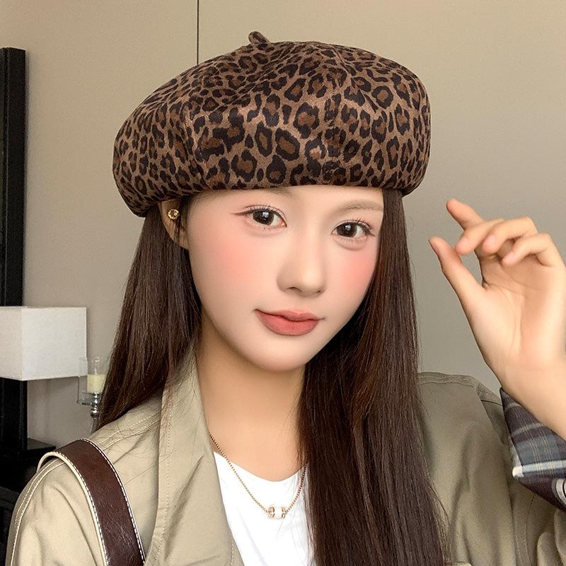 American Retro Leopard Print Beret Hat for Women In Autumn and Winter Hot Girl Fashionable Temperament  Versatile Face  Newsboy Painter Hat