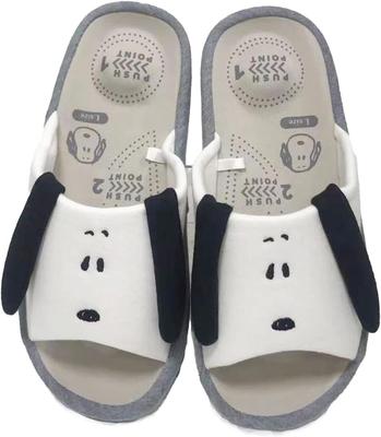And Easy To Walk In Stylish 27cm Room Indoor and Guest Shoes [Snoopy] Cute, Comfortable, [Nippon Slippers] [Character] White, (Product Code 231643)
