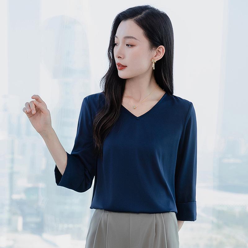 2025 Spring Women's V-Neck Mulberry Silk Blouse - Solid Color, Loose Fit