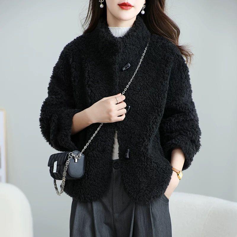 Women's Korean Style Lamb Shearling Winter Coat - Petite Lambswool Fur 2025.