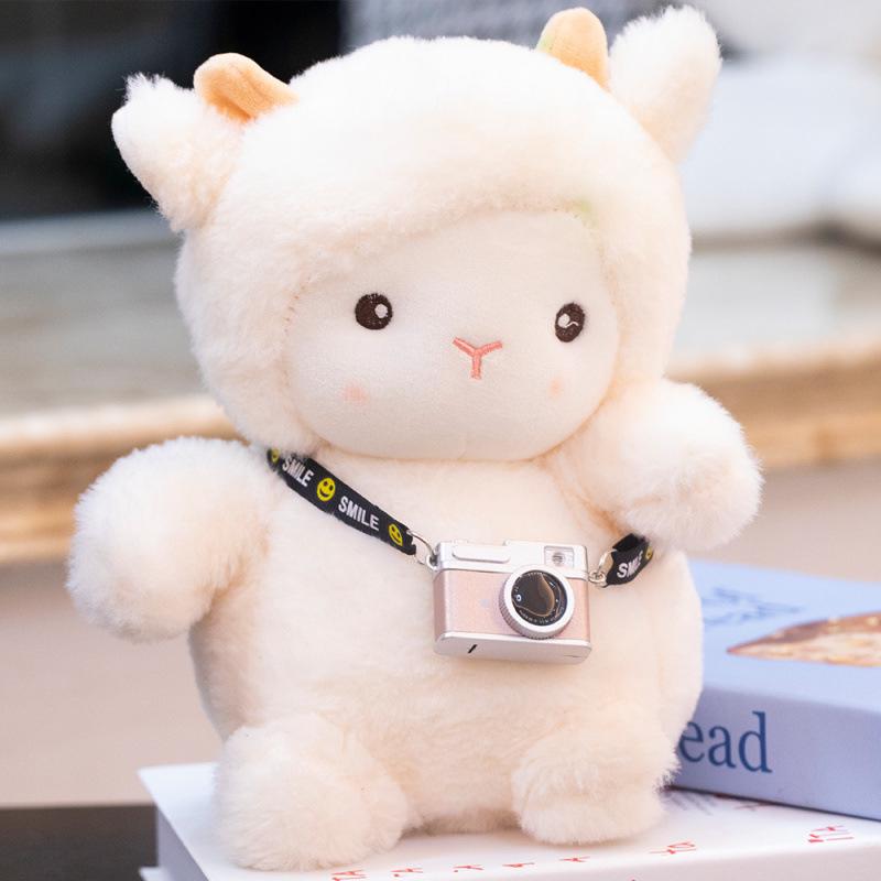 Luminous Mini Camera Keychain Pendant: Retro Sound-Making Doll Ornament