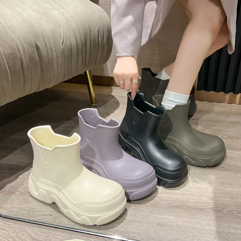 Fashion Women's Rain Boots Fashion Rubber Galoshes Outdoor Waterproof Garden Work Boots for Women Cute Rain Shoes Light EVA Water Shoes