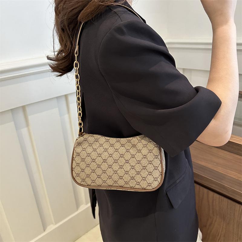 Casual Chain Shoulder Bag Simple Portable New Retro Personalized Bag for Women Korean Style Fresh Texture Underarm Bag