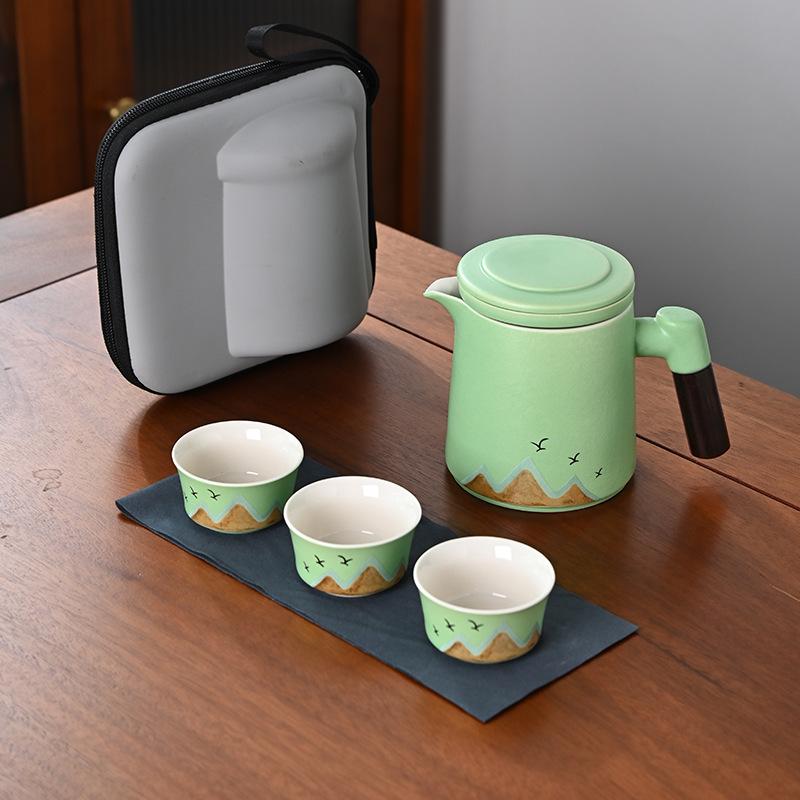 

Thousand miles of Jiangshan tea separation travel tea set teapot Kuaike cup ceramic set complete set of teapot storage gifts