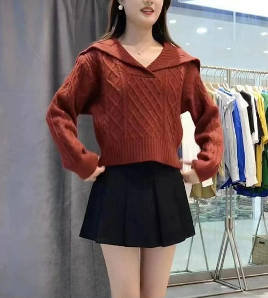Women's Retro Knit Sweater: High-Waisted, Soft & Cozy Long Sleeve Pullover for Autumn/Winter 2026