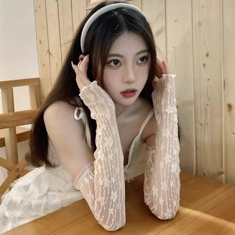 Lace Embroidery Sun Protection Gloves Fashion Driving Summer Thin Mesh Breathable Arm Sleeve Long Fingerless Half Finger Gloves