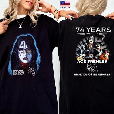 T-shirt Rip Ace Frehley, Souvenirs 1951-2025 T-shirt Signature - Multicolore, T-shirt Unisexe S-5XL