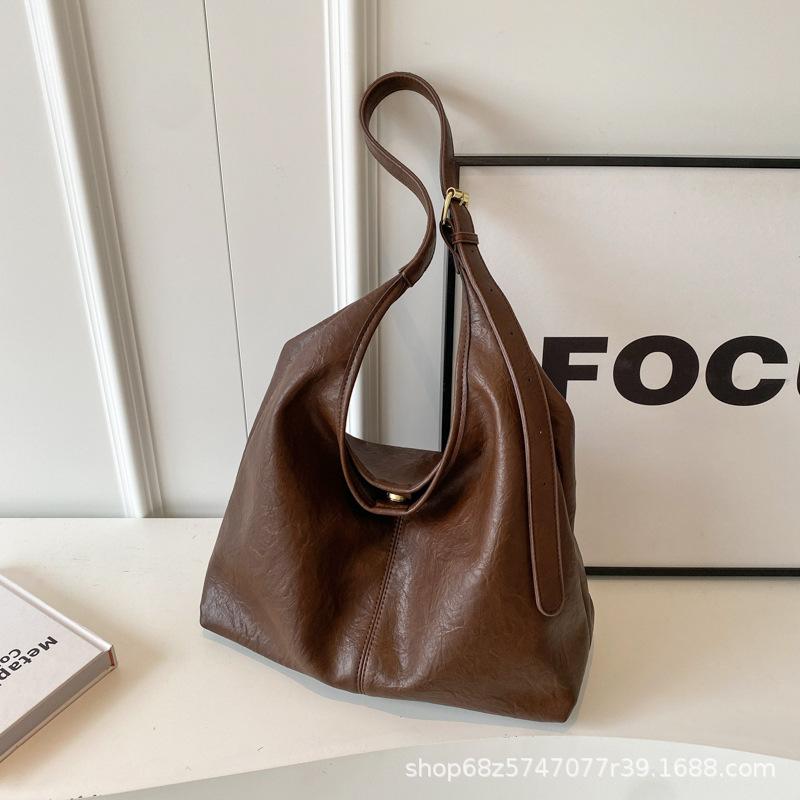 Bag large capacity retro PU solid color texture versatile handbag simple casual commuting mother and child tote bag