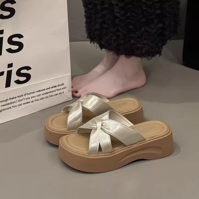 Thick-soled heightening silver cool slippers women's summer wear new high-end Boken one-word sandals