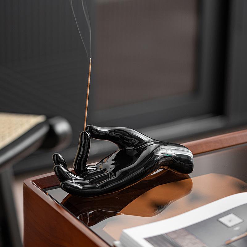 Romantic Ceramic Incense Holder: Creative Desktop Ornament and Gift