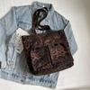 Large Capacity Tote Bag Women's Lightweight Leopard Print Shoulder Bag