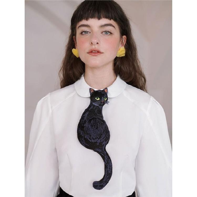Unique Black Cats Embroidery Appliques Neck Tie Vintage Adjustable Pre Tied Necktie For Parties Event or Everyday Outfit