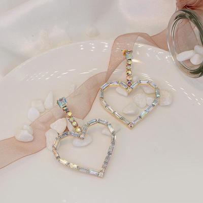 Orecchini a Bottone Cuore con Pietre Preziose Colorate Retro - Design alla Moda, Versatile, Leggero ed Esagerato per Donna.
