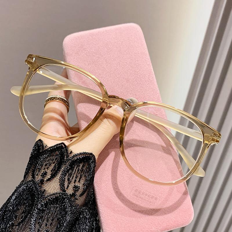 Korean-made Ultra-lightweight, Colorless, Anti-blue Light And Anti-myopia Glasses 6016