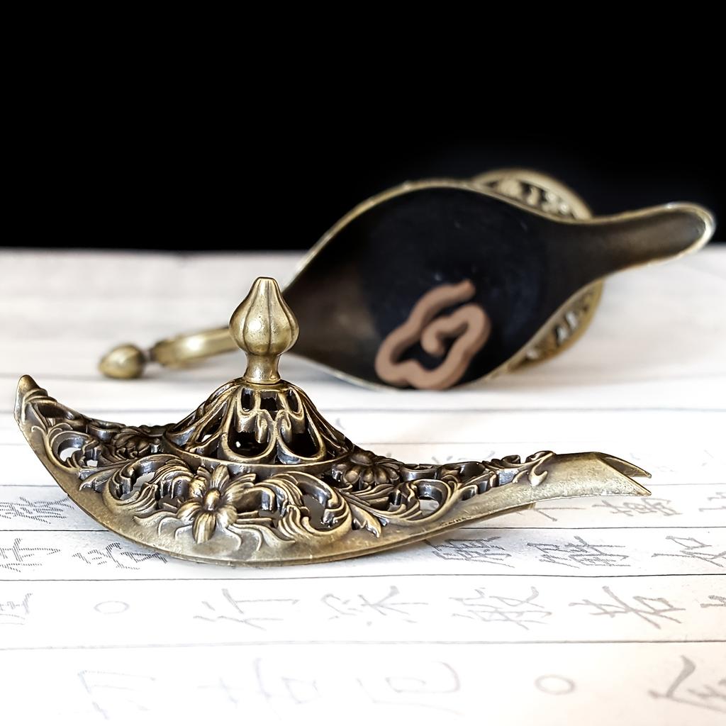 Aladdin Lamp Incense Burner, Carved Craft, Classic Wishing Lamp, Desktop Sandalwood Censer, Home Decor & Holiday Gift
