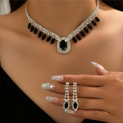 Schmuck & Accessoires – Modeschmuck-Sets