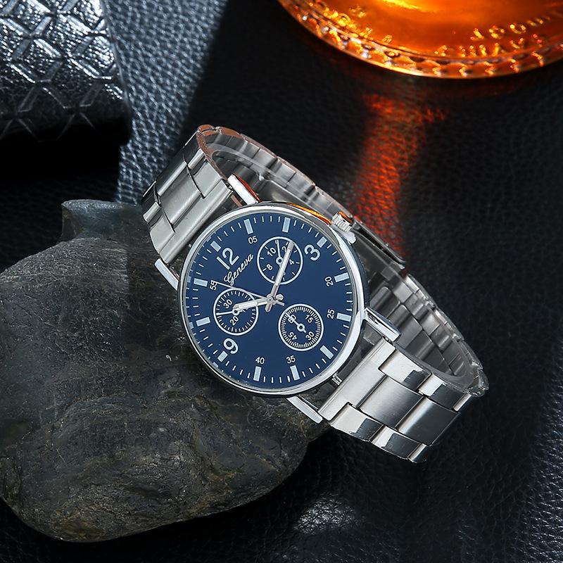 

Mens Casual Blue Light Threeeyed Watch Quartz Movement Steel Strap Versatile