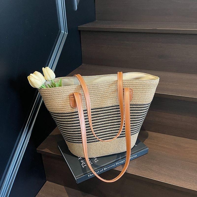 Summer striped shoulder commuter straw bag new large capacity casual fashion women's beach tote bag