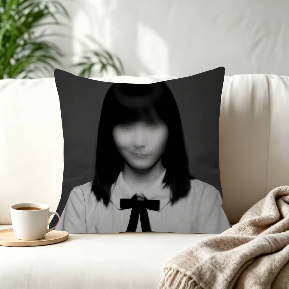Thriller Girl from Nowhere Decorative Pillowcase Square Pillowcase Home Office Decorative Cushion Cover